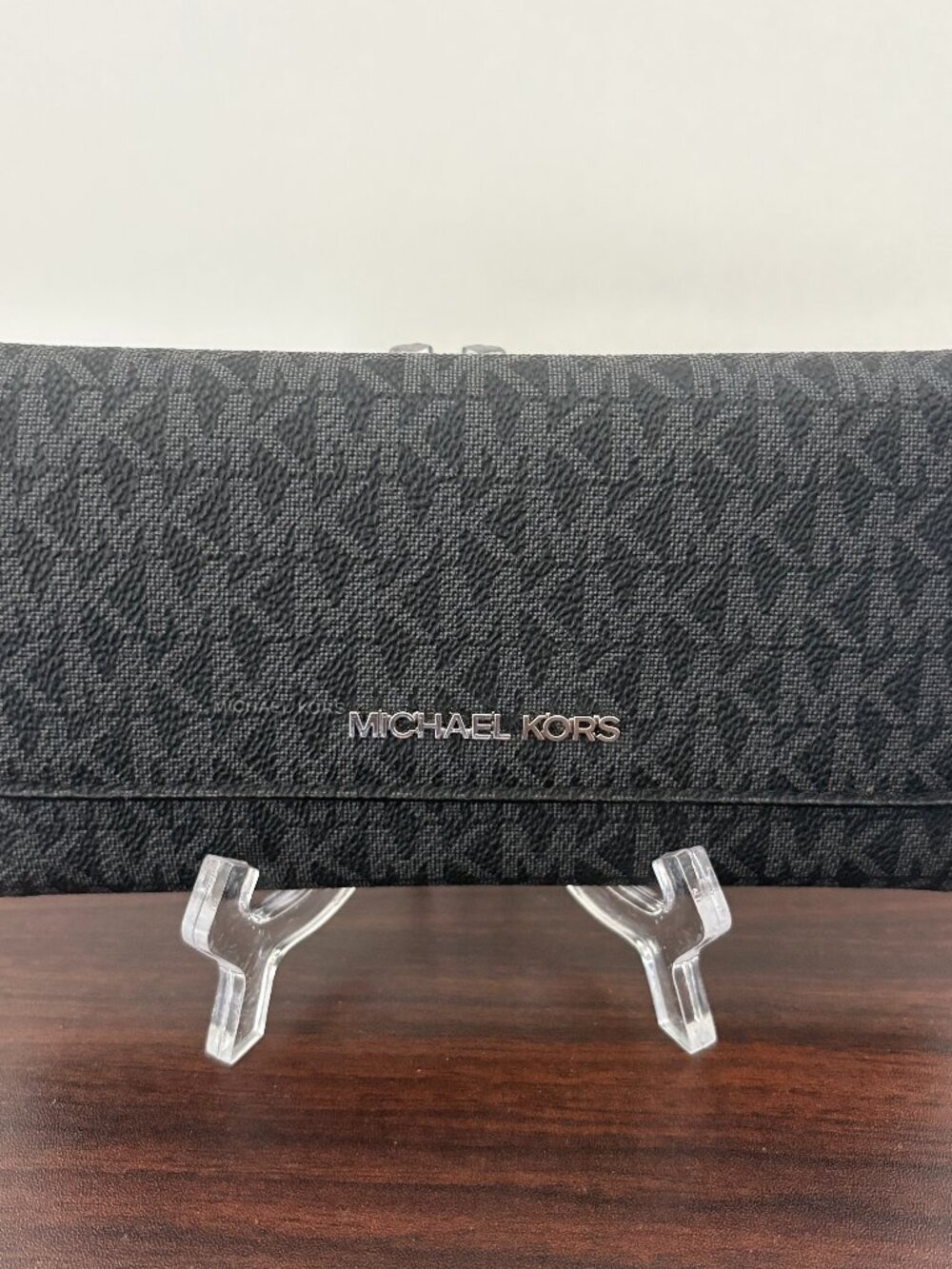 Michael Kors Jet Set Travel Large Trifold Wallet Black Signature Logo Chic